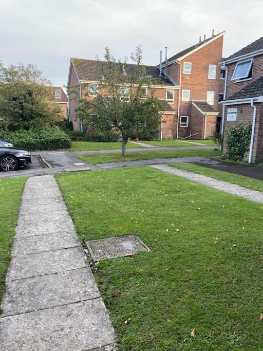 One Bedroom Ground Floor Flat Central Chichester Dış mekan fotoğraf